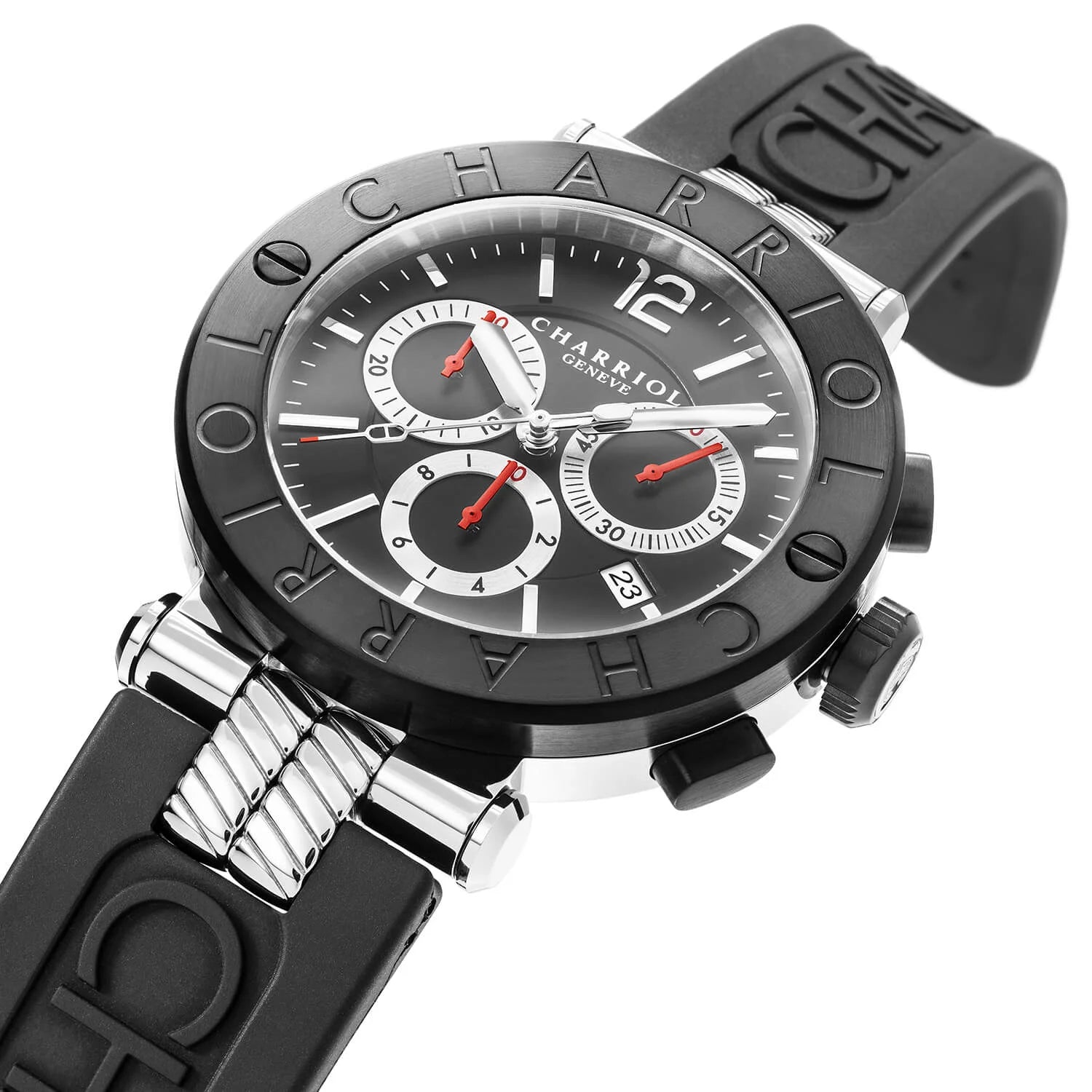 NAVIGATOR CRUISE41mm、クォーツ自社製クロノグラフレーム、ブラック＆レッドクロス文字盤、ブラックPVDスティール "CHARRIOL CHARRIOL " ベゼル、ブラックラバー チェンジャブル ストラップ - © 2024Charriol - 時計