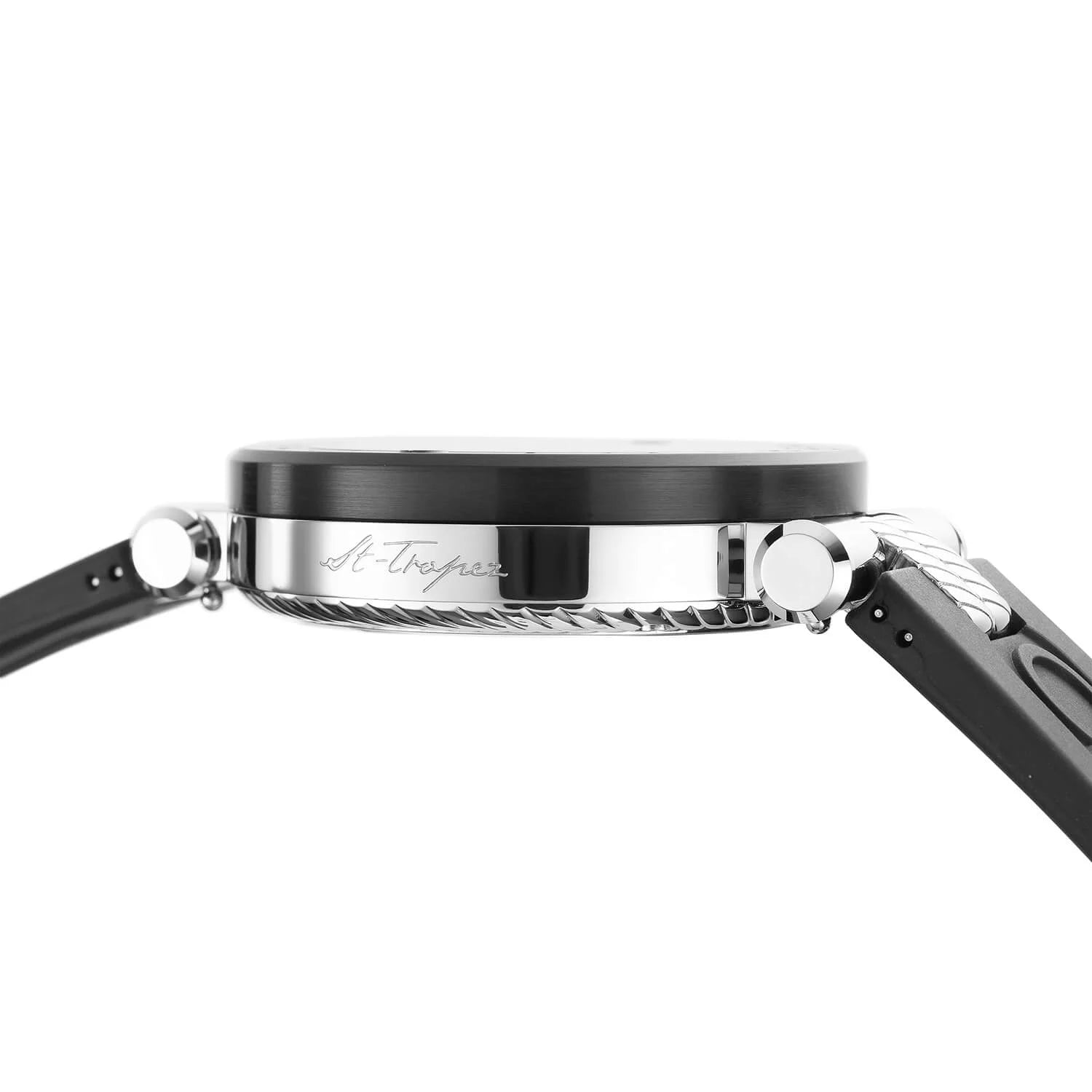 NAVIGATOR CRUISE41mm、クォーツ自社製クロノグラフレーム、ブラック＆レッドクロス文字盤、ブラックPVDスティール "CHARRIOL CHARRIOL " ベゼル、ブラックラバー チェンジャブル ストラップ - © 2024Charriol - 時計