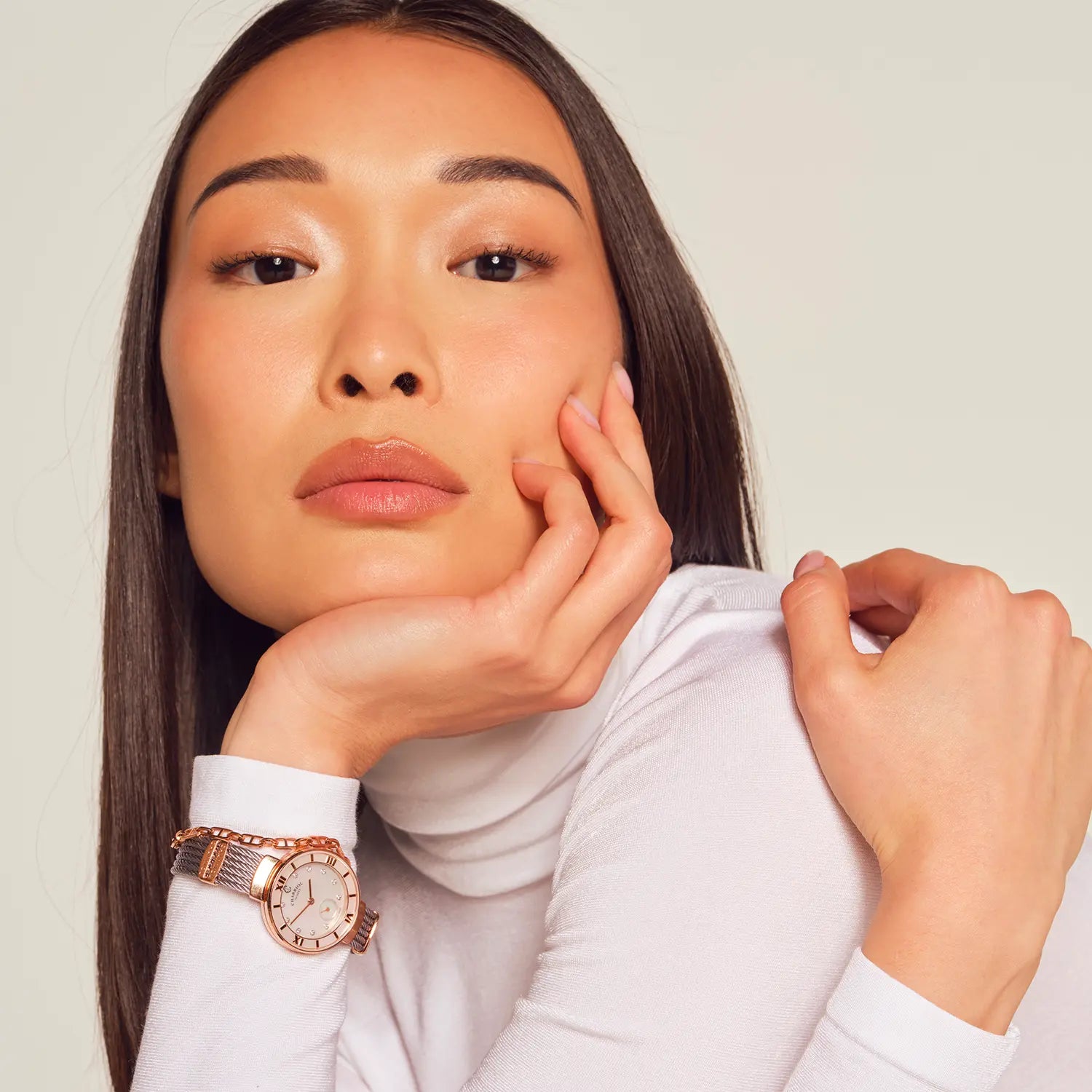 ST TROPEZ30MM、クォーツキャリバー、マザーオブパール 10ダイヤル、マザーオブパールベゼル、スティール製ケーブルブレスレット -Charriol ジュネーブ - 時計