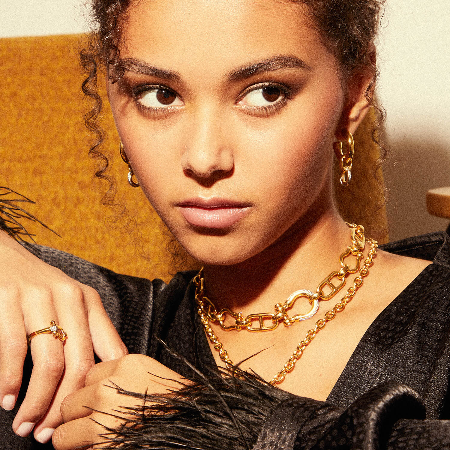 スチール_イエローゴールド