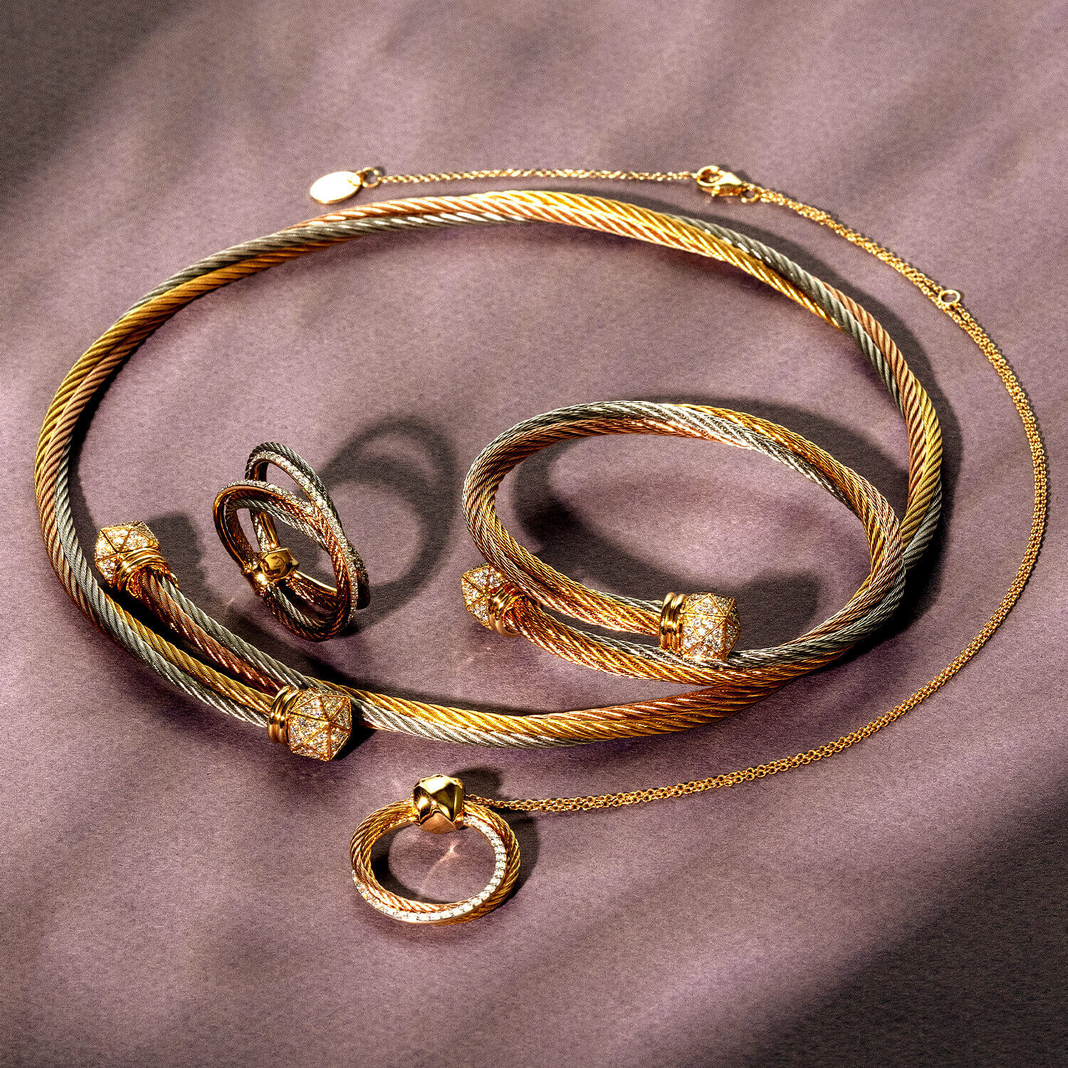 CHARRIOL ツイストデザインバングル Twist™ Bangle for Women - Shop the Latest Twist Bracelet